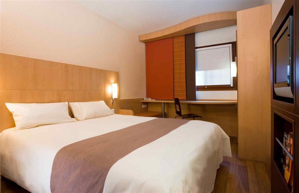Ibis Cannes Plage La Bocca Exterior photo